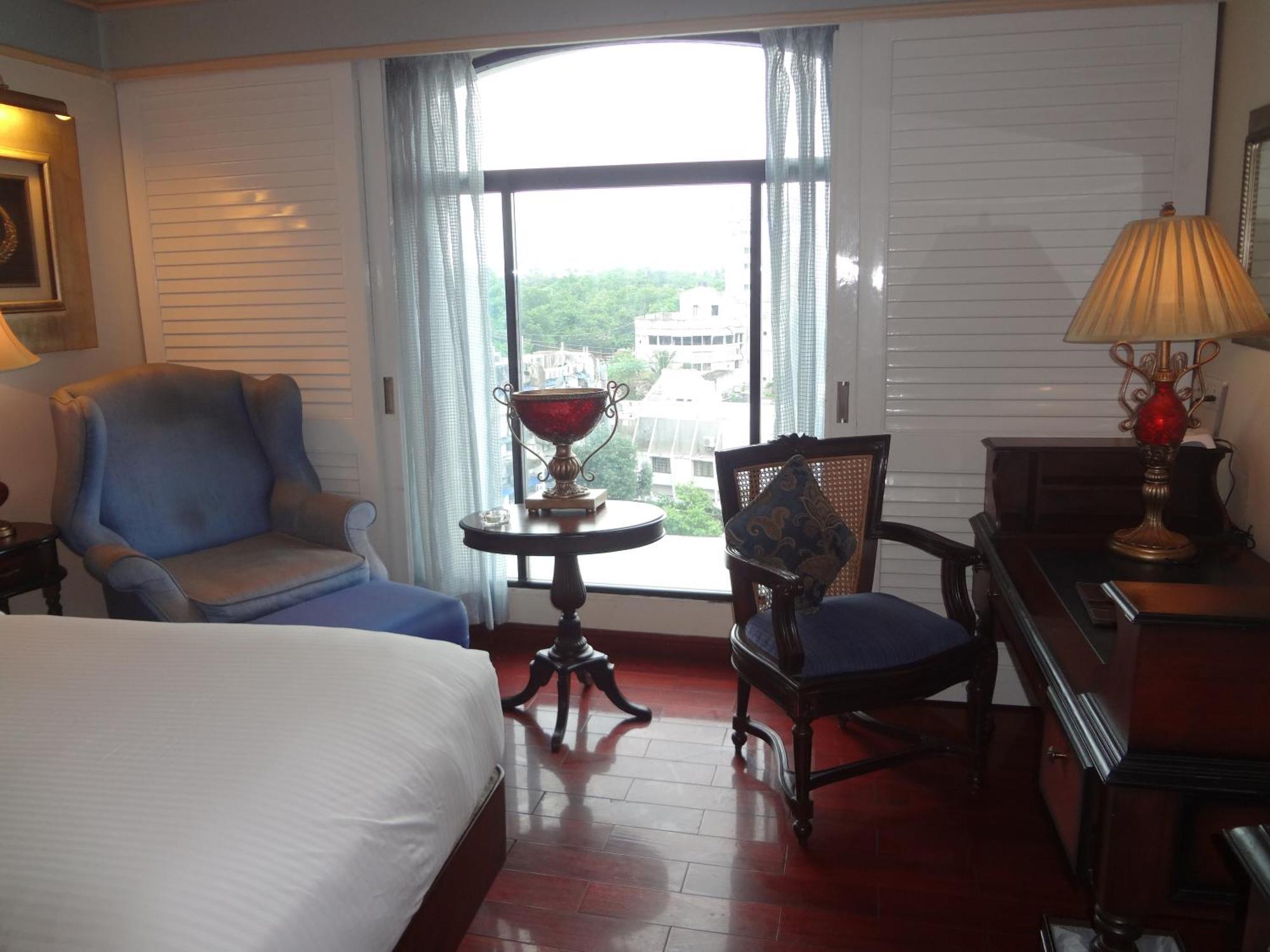 Hotel Tuli Imperial Nagpur Esterno foto