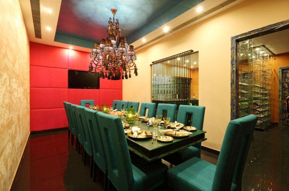 Hotel Tuli Imperial Nagpur Esterno foto