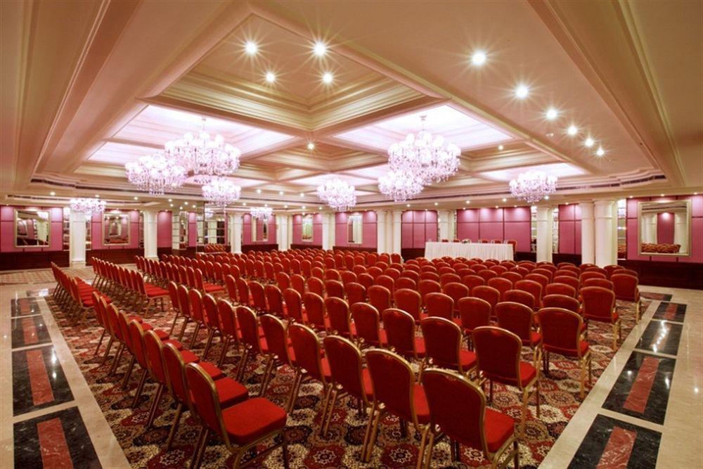Hotel Tuli Imperial Nagpur Esterno foto