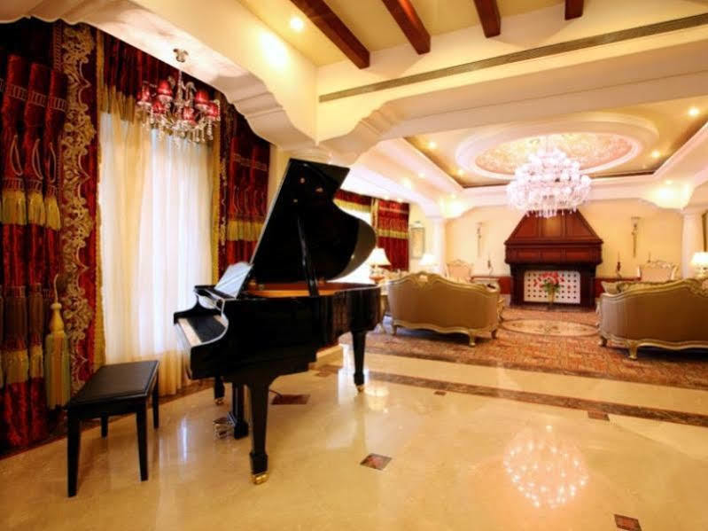 Hotel Tuli Imperial Nagpur Esterno foto